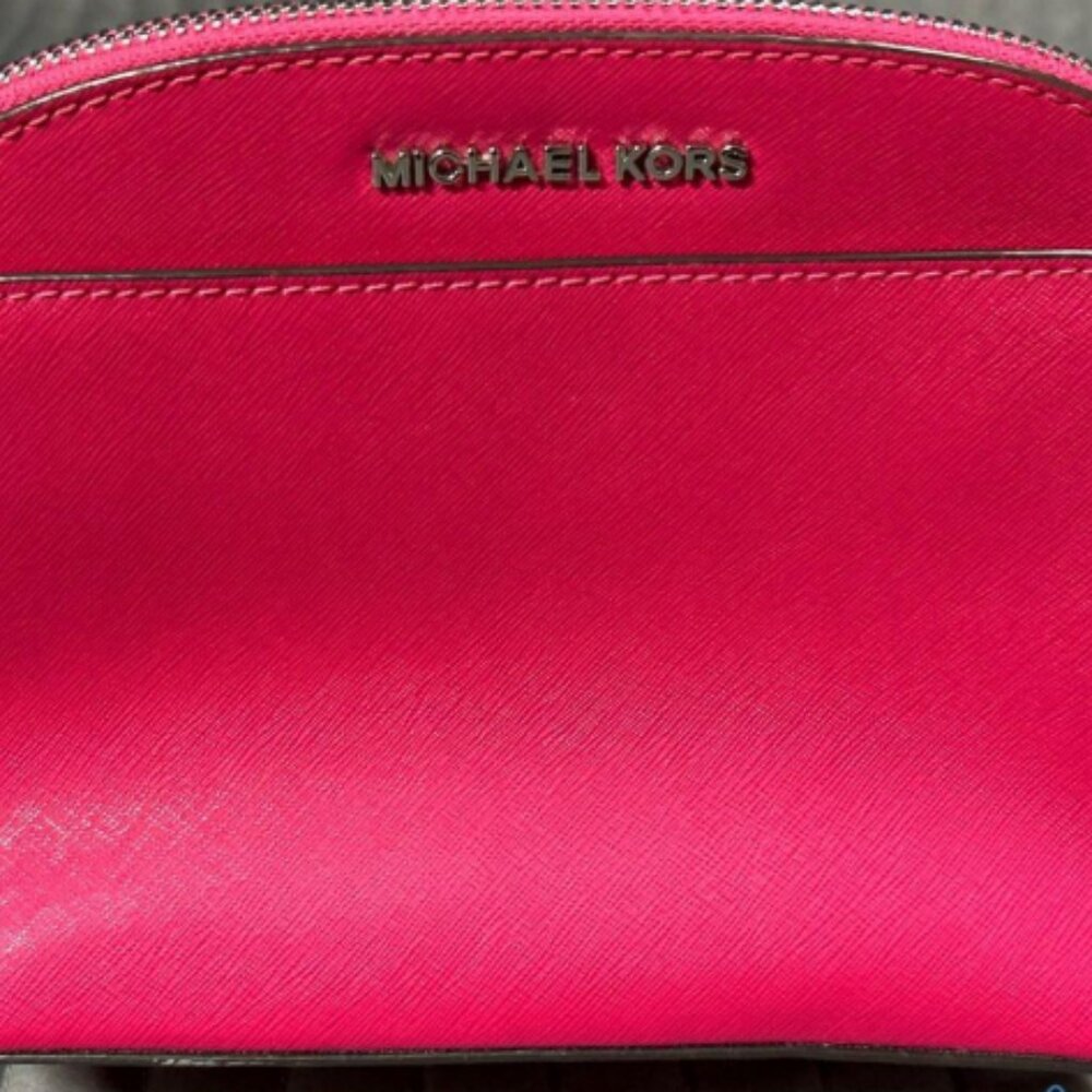 Michael Kors Pink Emmy crossbody bag - Picture 3 of 6